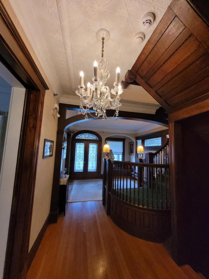 غانانوكي Ruby Manor Bed & Breakfast المظهر الخارجي الصورة