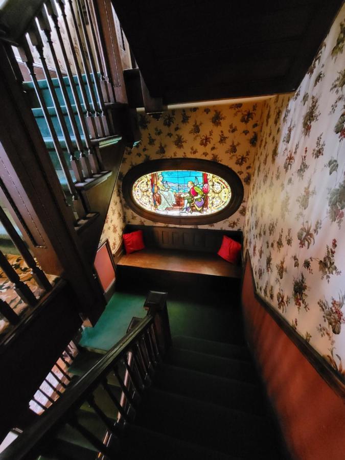 غانانوكي Ruby Manor Bed & Breakfast المظهر الخارجي الصورة