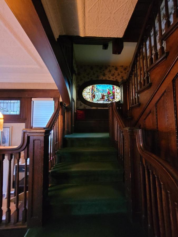 غانانوكي Ruby Manor Bed & Breakfast المظهر الخارجي الصورة